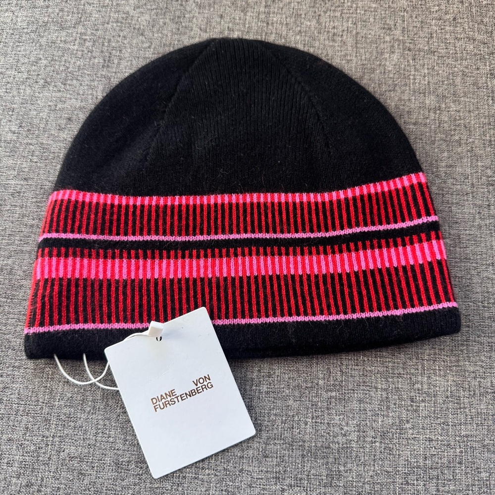 Diane Von Furstenberg DVF Elettra Wool Cashmere Blend Beanie Hat in Black Multi